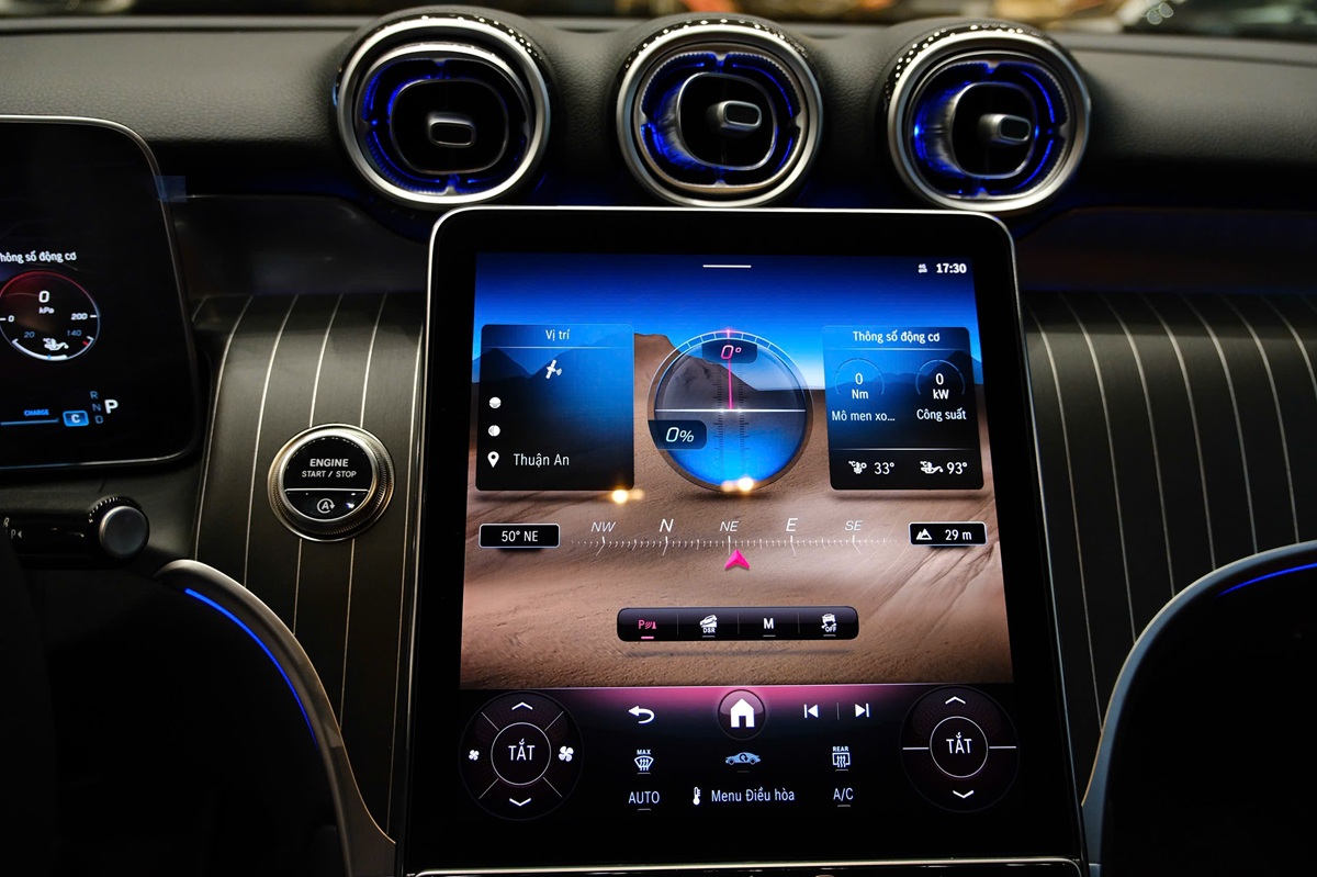 Màn hình giải trí thông minh trên Mercedes GLC