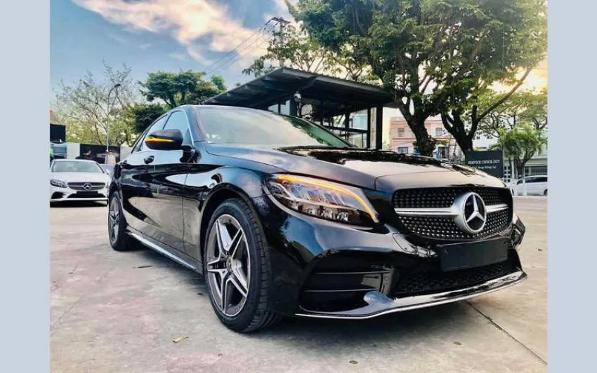 Mercedes Cũ: Lựa Chọn Thông Minh Cho Ngân Sách Hạn Chế
