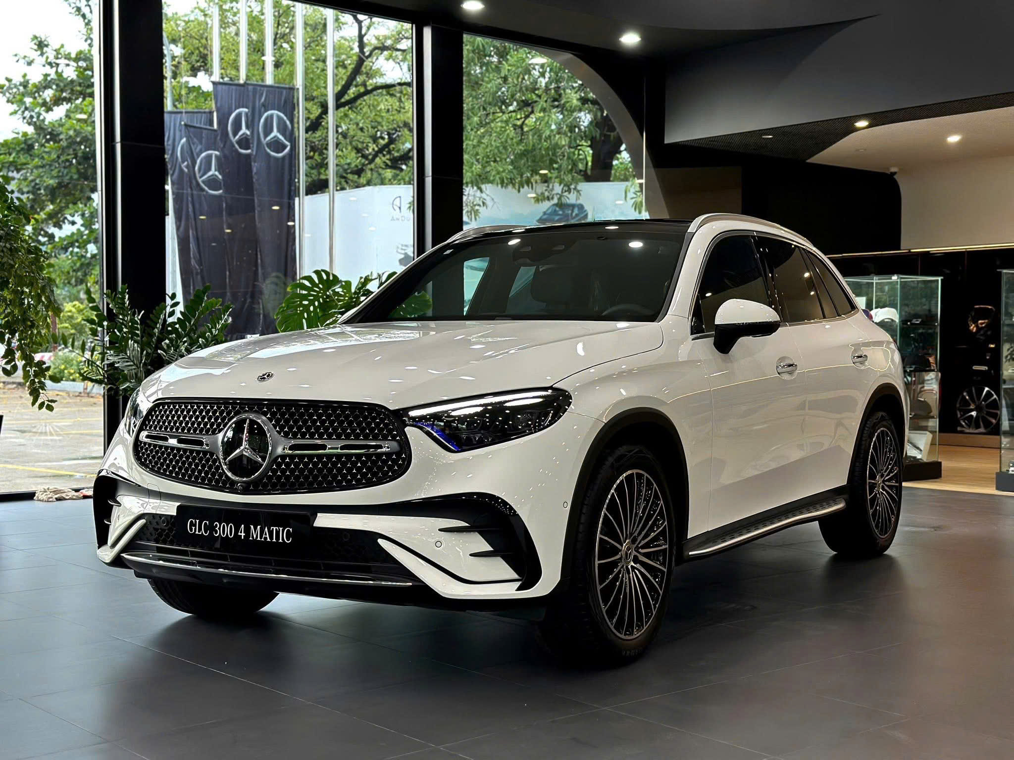 Bảo Dưỡng và Bảo Trì Ô Tô Mercedes – Chìa Khóa Giữ Gìn Giá Trị