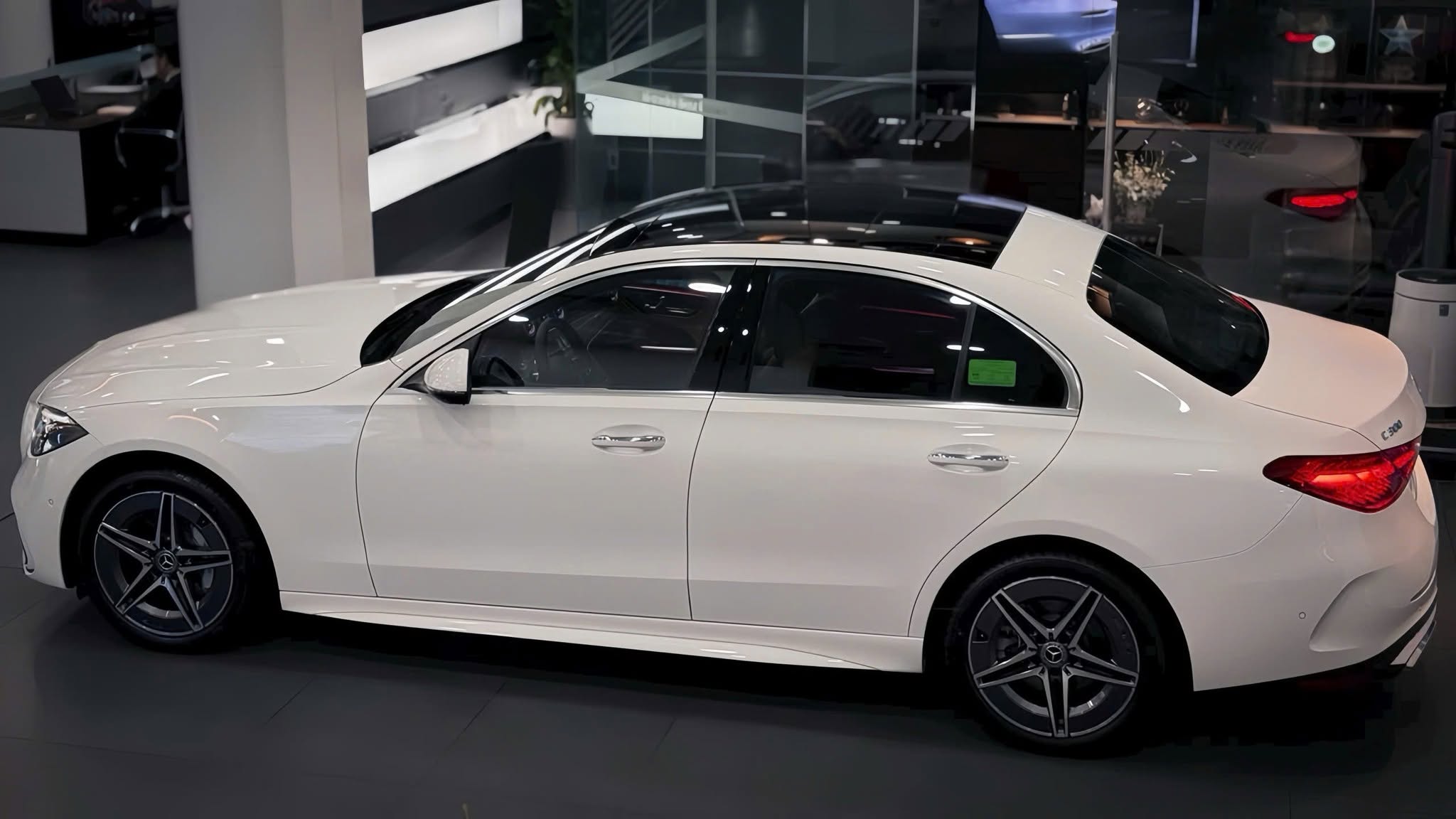 Cách Tối Ưu Hóa Trải Nghiệm Tư Vấn Mua Xe Tại Mercedes HCM