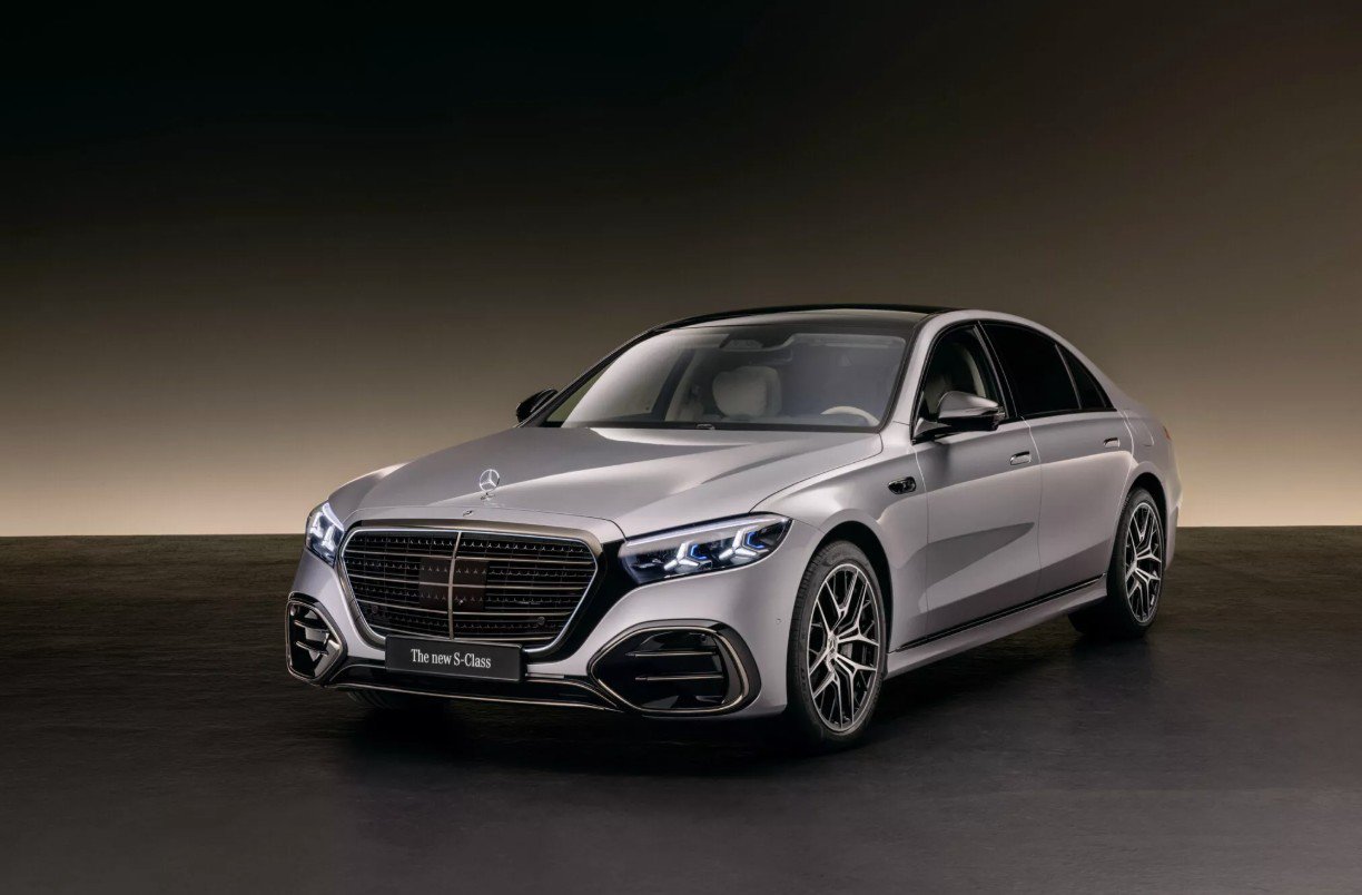 Mercedes S-Class Và Ngôn Ngữ Thiết Kế Sang Trọng