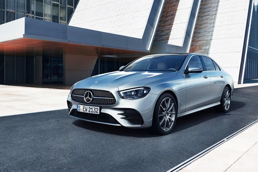 Mercedes E-Class Đồng Hành Cùng Công Việc Của Doanh Nhân