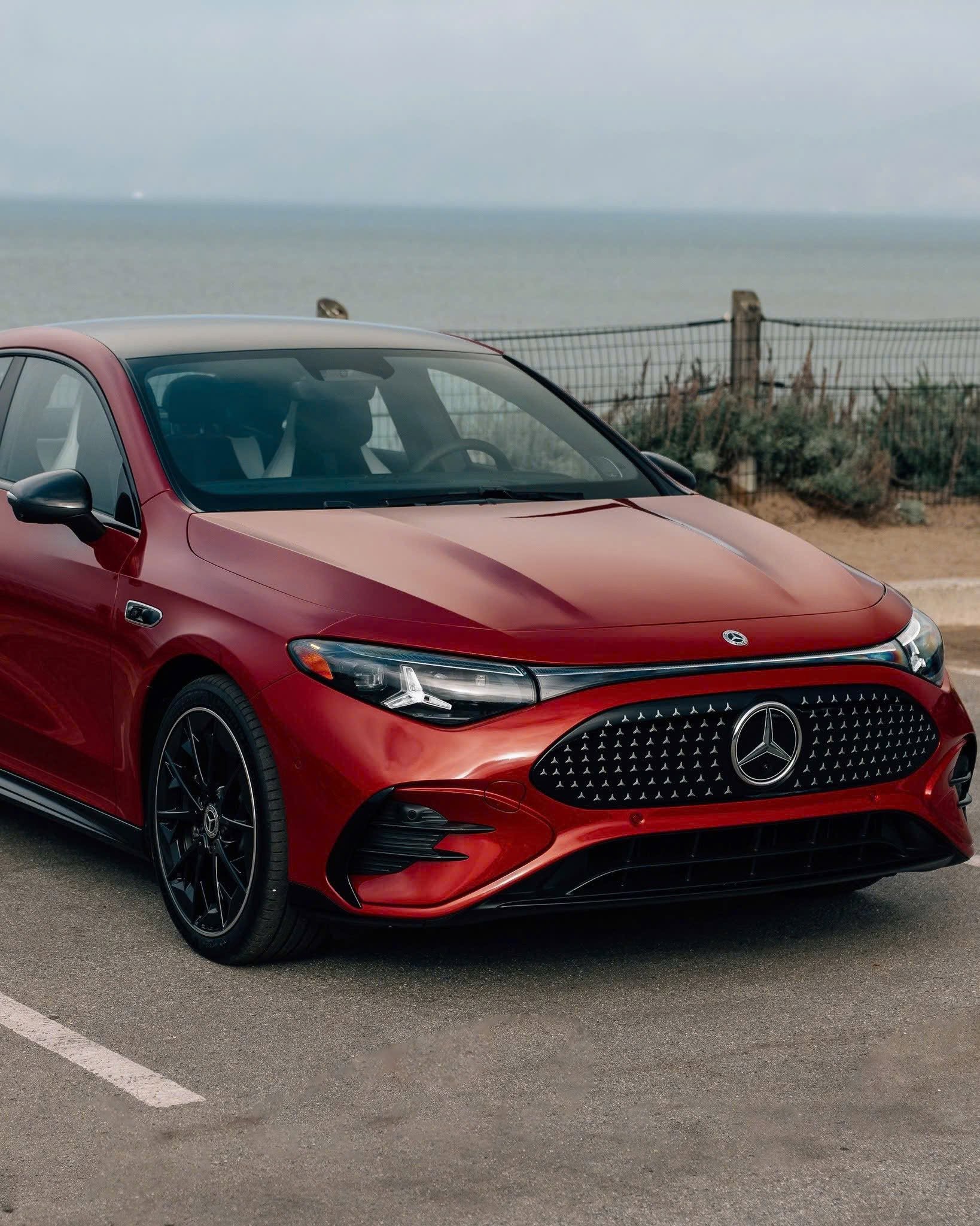 Lý Do Nên Chọn Mua Xe Mercedes Chính Hãng Tại Mercedes HCM